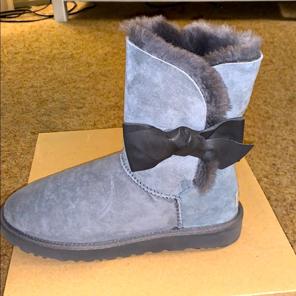 Gray ugg boots